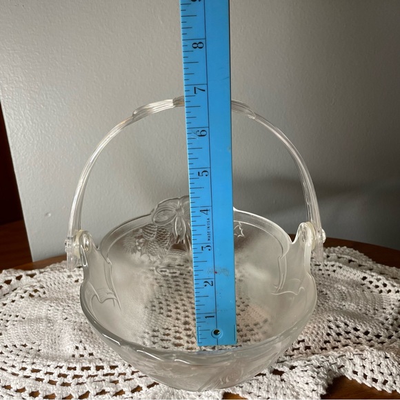 MIkASA Candy Bowl Holiday Bells Clear Cristal Basket. - Picture 8 of 8
